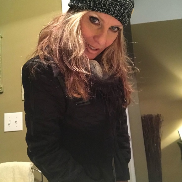 Meet your Seller - Picture 15 of 16